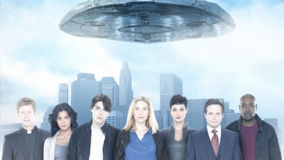 Promo picture for "V" with Elizabeth Mitchell in the center