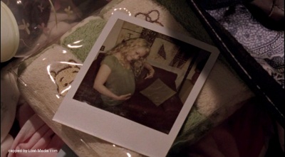 Photo in Claires bag in LOST 6x03 What Kate Does