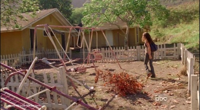 Kate in Others deserted playground 6x03 What Kate Does