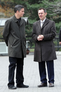 Jim Caviezel and Michael Emerson filming Person of Interest